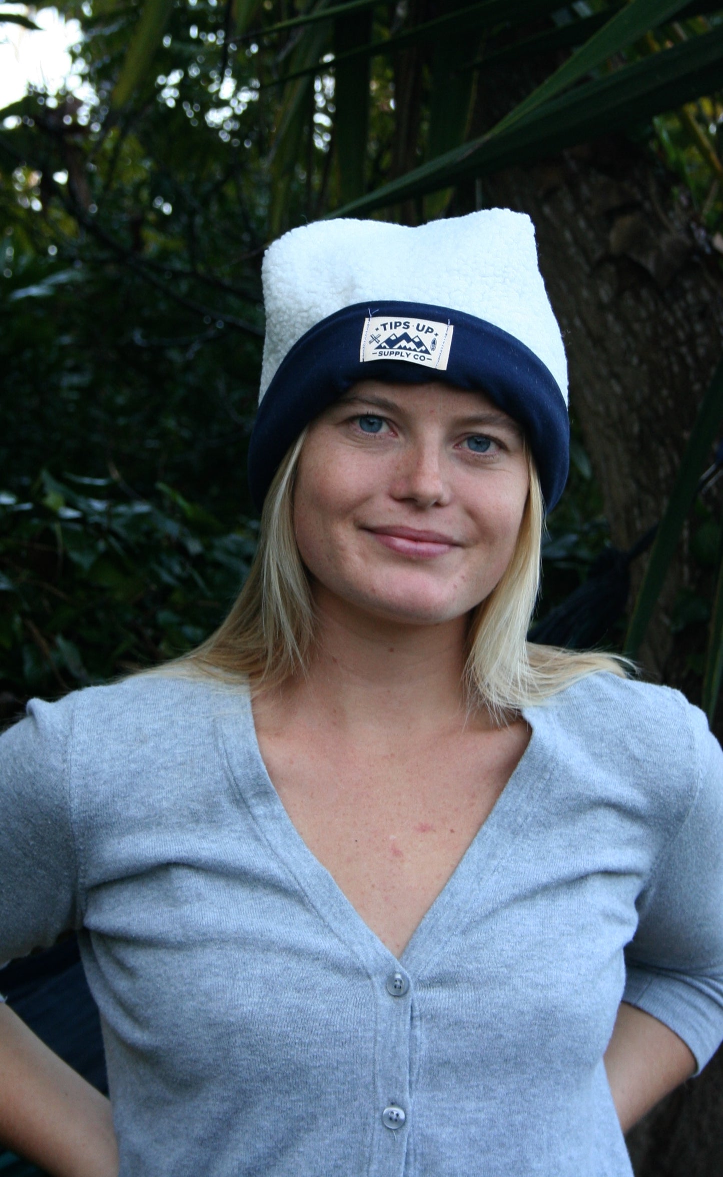 Crown Beanie - White & Navy